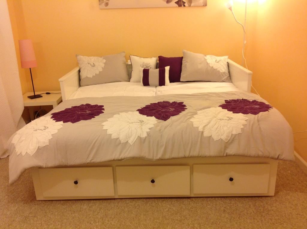Mojoy Homesuites At Runyon Newark Esterno foto