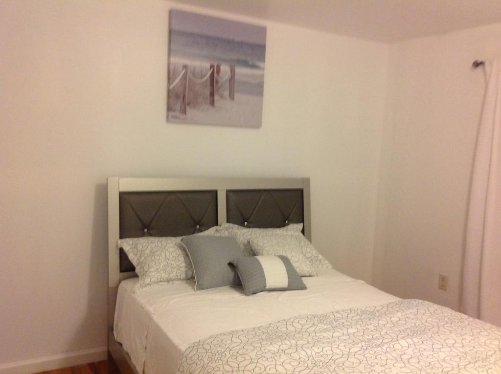 Mojoy Homesuites At Runyon Newark Esterno foto