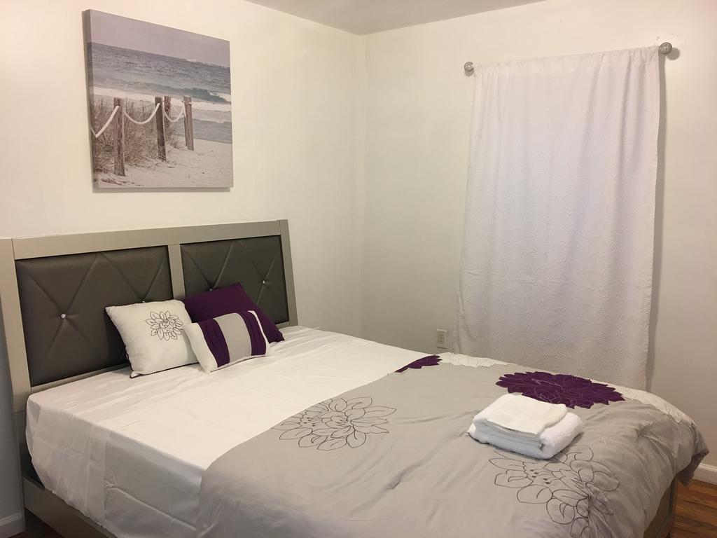 Mojoy Homesuites At Runyon Newark Esterno foto