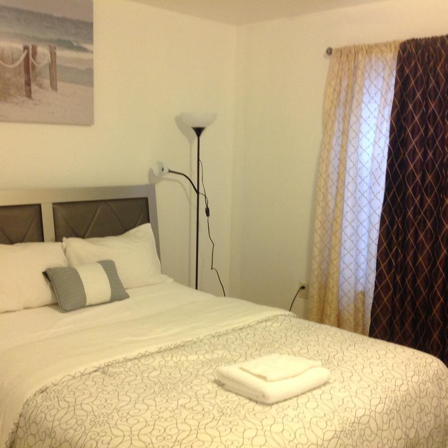 Mojoy Homesuites At Runyon Newark Esterno foto