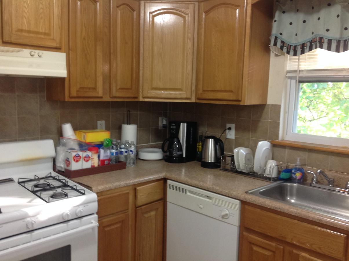 Mojoy Homesuites At Runyon Newark Esterno foto